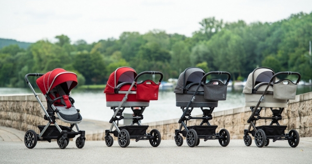 Mercedes-Benz sản xuất xe đẩy 'sang, xịn' cho em bé